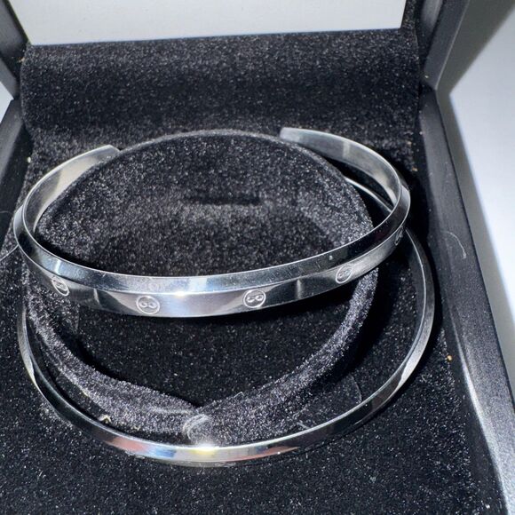 Silver Stone Jewelry Infinity Bracelet Etched Inside The Bracelet Couples Gift - Picture 2 of 5